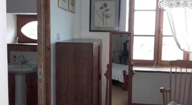 Gîte La Roche-Neuville, 6 pièces, 14 personnes - FR-1-600-148, Buchen Sie Hotel Loigné-sur-Mayenne 
