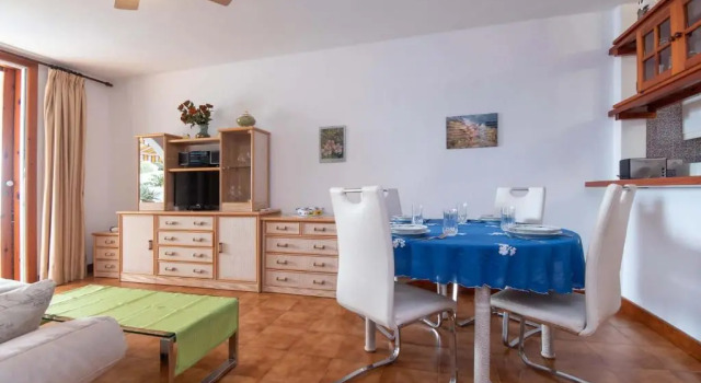 Parque Santiago III 200 - Two Bed overlooking beach and ocean, Prenota Hotel Hotel a Tenerife con piscina, Piscina