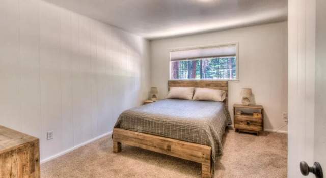 Firefly  - Walk To Beach 3 Bedroom Cabin by RedAwning