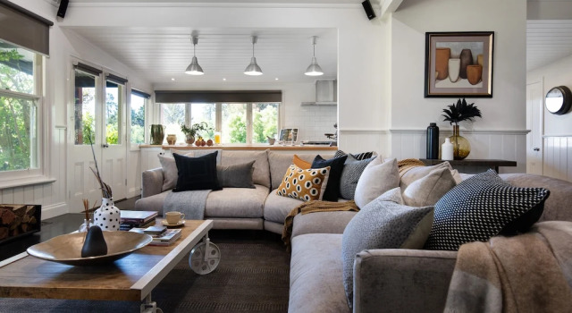 Mount Olive, Book Hotel Daylesford 