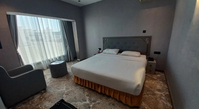 Economy Doppel Zimmer Sur Hotel
