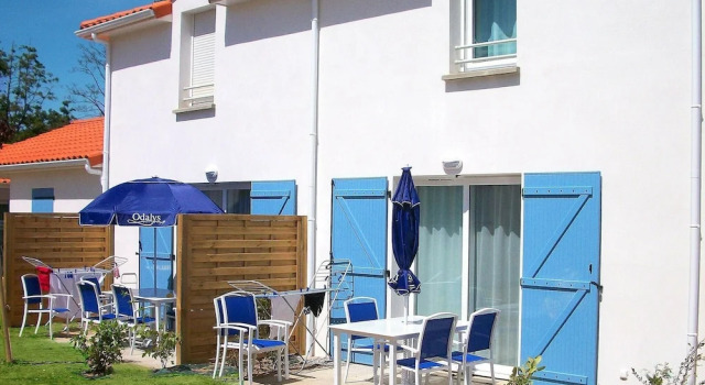 Apartment in France Near the Beach, Забронировать Апартаменты/квартира Отели в центре Сен-Бревен-ле-Пен, в центре