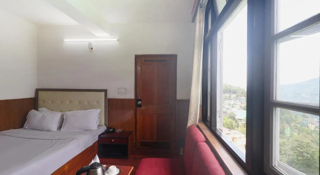 FabHotel Meylong Hills