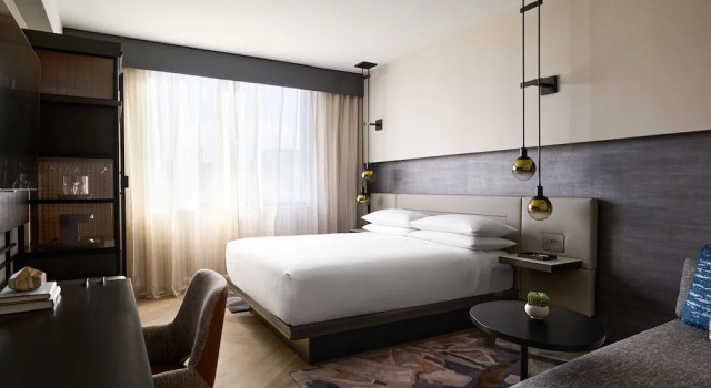 Двухместный клубный номер Standard с видом на город Washington Marriott Capitol Hill