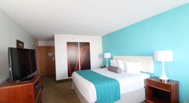 Номер Standard Howard Johnson by Wyndham Evansville East