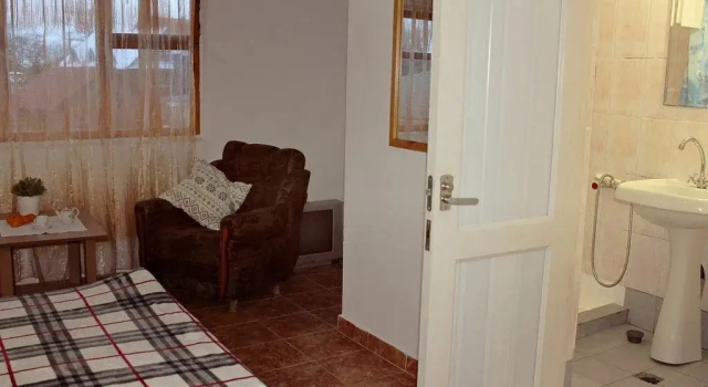 Arian Guest House