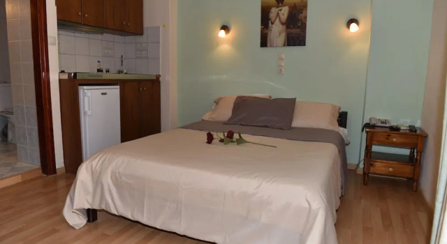 Семейные апартаменты с 2 комнатами с балконом 40 Platania Hotel