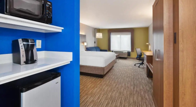 Люкс Holiday Inn Express & Suites Chesapeake by IHG