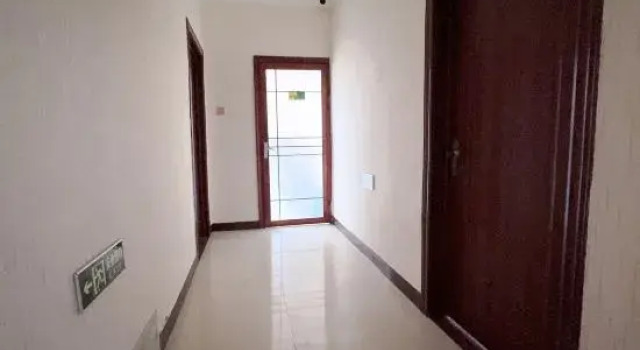 Juyun Inn (Windmill Plaza), Book Hotel Hotels in Xinjiang with Parking, Parking