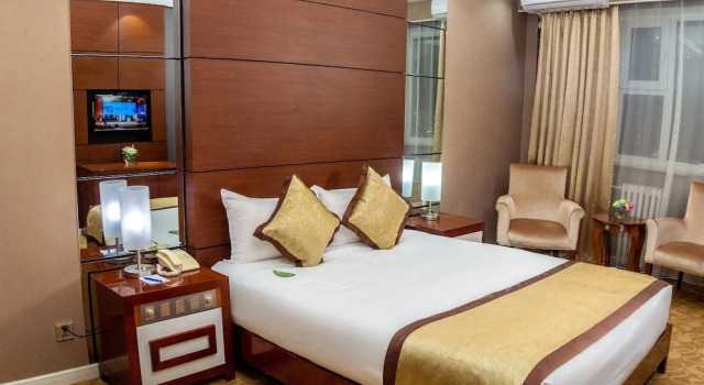 Двухместный номер Standard с видом на город Bayangol Hotel