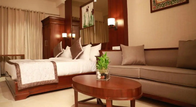 Номер Superior Hotel Golden Tower Near Heritage Street