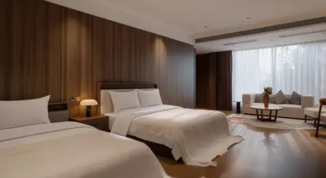 Люкс Jingbai · Cloud Hot Spring Scenic Vacation Homestay (Dali Erhai)