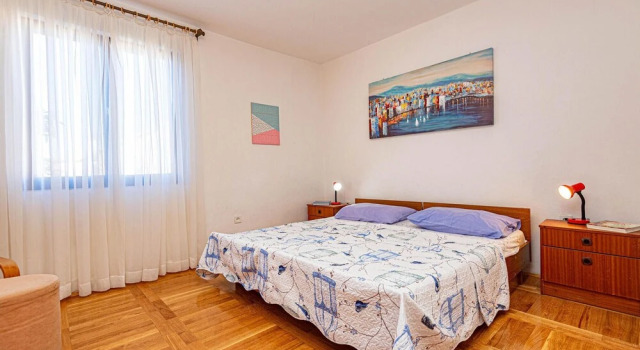 Nice Apartment in Brodarica With 3 Bedrooms and Wifi, Забронировать Апартаменты/квартира Отели Бродарика с парковкой, Парковка