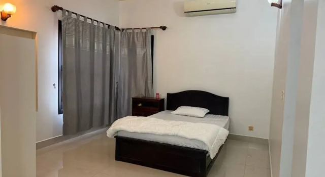 Amora De Cafe & Guest House, Buchen Sie Pension Hotels in Kandal mit Parkplatz, Parkplätze
