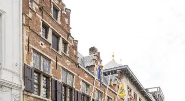 Theaterstudio 1 Antwerp, Забронировать Отель Антверпен провинция Антверпен, рядом с Станция Антверпен Централь