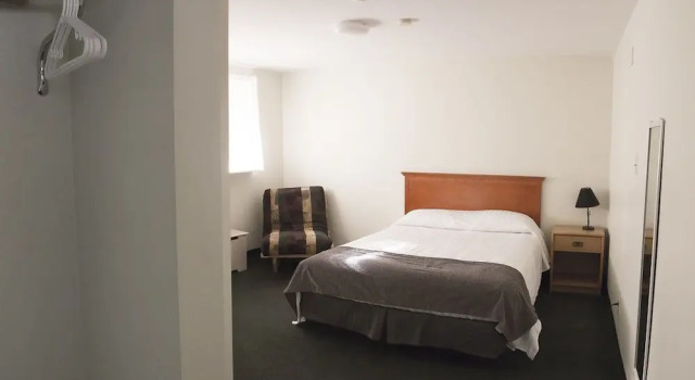 Asessippi Inn, Buchen Sie Hotel Russell Manitoba