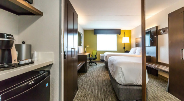 Четырёхместный номер Standard Holiday Inn Express Exton - Great Valley by IHG