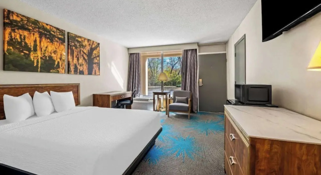 Двухместный номер Economy Days Inn by Wyndham Dubuque