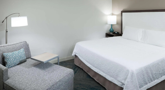 Номер Standard Hampton Inn Los Angeles Orange County Cypress