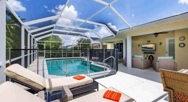 Апартаменты Villa Serenity NOW is the picture-perfect PET FRIENDLY Villa for you and your loved ones