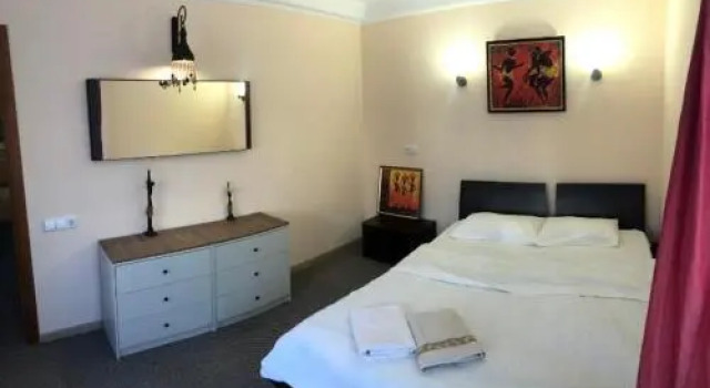 Apartment on Starokievskiy 5