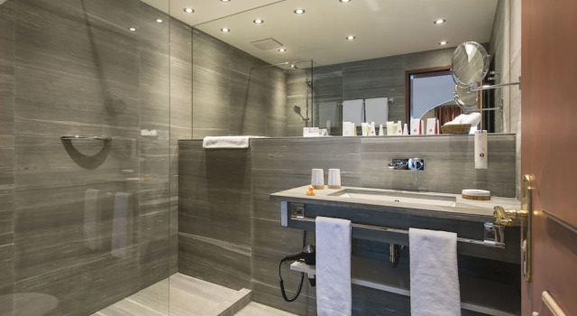 Полулюкс с балконом Boutique Hotel Sunstar Brissago am Lago Maggiore