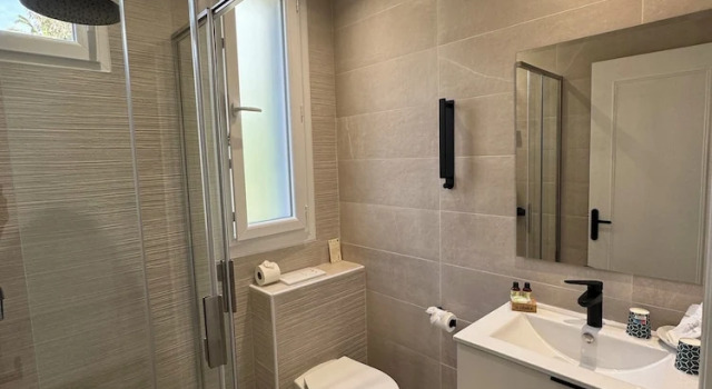 Двухместный номер Classic с видом на окрестности Hôtel Le Rabelais