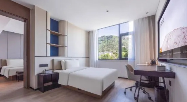 Семейный люкс Elan Hotel Lianyungang Xugou Jiaruibao