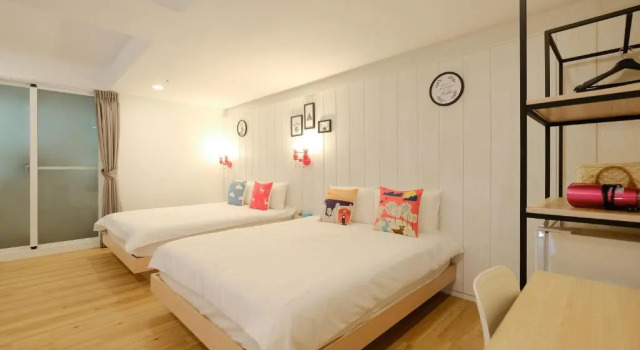 Четырёхместный номер Standard Color Fun inn