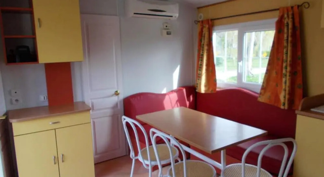 Property With 2 Bedrooms in Beynes, With Furnished Terrace and Wifi - 60 km From the Beach, Prenota Hotel Beynes 