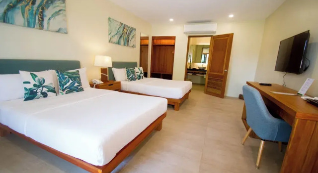 Номер Premier Almont Inland Resort