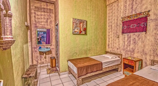 Номер Economy Lovina Central Hostel