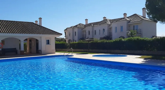 Коттедж Deluxe с 2 комнатами с балконом Arcos Gardens Sol Rent Golf
