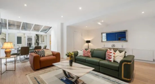 The Mayfair Residence, Забронировать Отель Отели Лондона 4 звезды, рядом с Торговый перекресток Сент-Кристоферс-Плейс, 4*