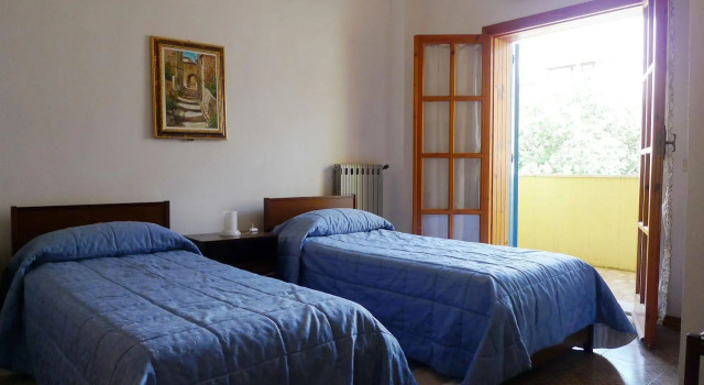 Hotel Alexander, Book Hotel Brivadi 