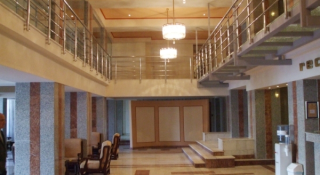 Hotel Deva, Rezervovat Hotel Hotely v Hunedoara s parkováním, Parkování