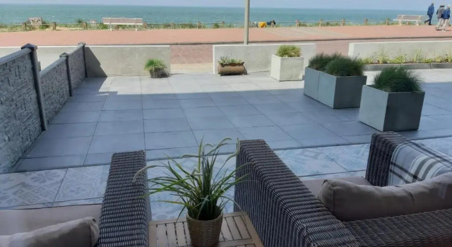 Апартаменты Bennys Beach House 1