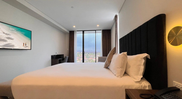 Двухместный номер Premium с видом на город Crowne Plaza Sydney Burwood by IHG