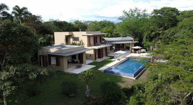 w Glowing 4BR Villa w Pool at Mesa de Yeguas, Boek Villa Anapoima Cundinamarca