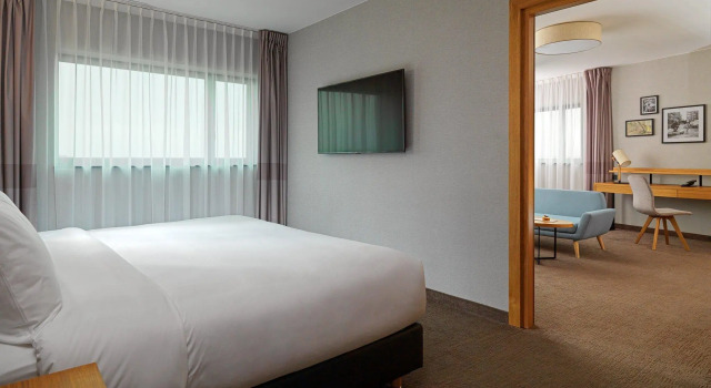 Двухместный люкс c 1 комнатой Four Points by Sheraton Warsaw Mokotow