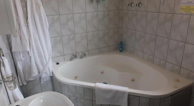 Двухместный номер Deluxe с балконом Queensburgh B&B or Self Catering