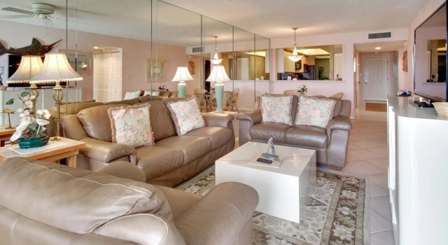 Land's End 404 Building 3 Top Floor With Stunning Water View