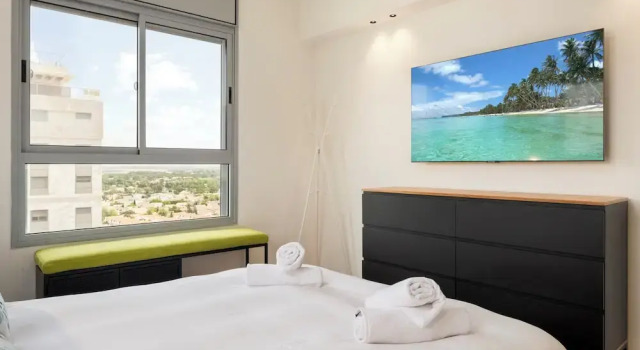 Апартаменты Poleg Beach Seaview Stay by Sea N' Rent