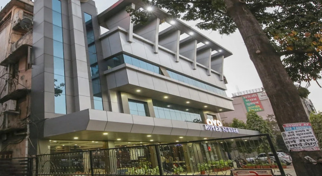 OYO 9857 Hotel Suryaa