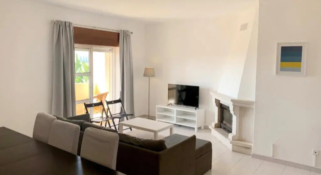 Villa Alvor 6 by amcf, Rezerwuj Willa Hotele w Algarve z parkingiem, Parking