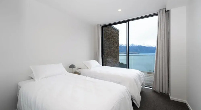 The Alpine Lakeview Luxe Retreat, Забронировать Дом для отпуска Куинстаун 