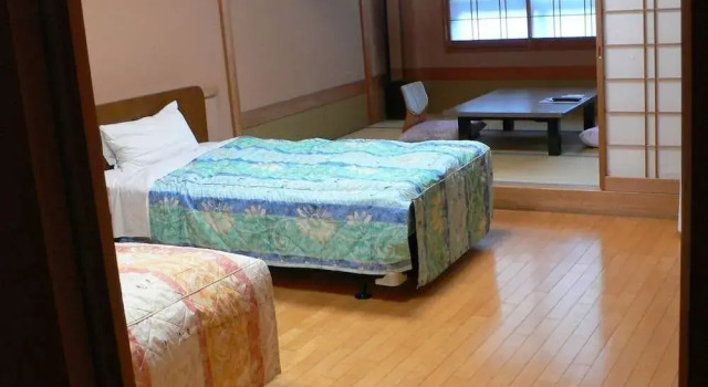 Yuttarino-Sato Inaka, Buchen Sie Pension Achi Nagano