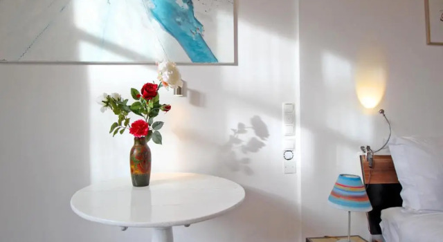Апартаменты Deluxe Cozy Jordaan canalhouse near Anne Frank House