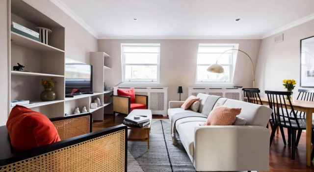 The Chelsea Corner - Stylish 2BDR with Rooftop Terrace, Varaa Huoneisto Asunnot kohteessa Merseyside, Huoneisto