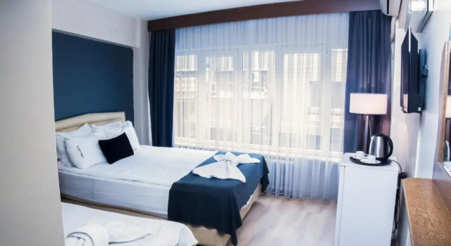 Standardní Třílůžkový pokoj Hotel Cesmeli